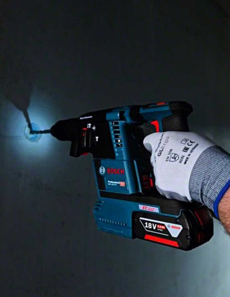 BOSCH GBH 18V-26F (2 x 8,0 Ah ProCore + GAL1880CV
