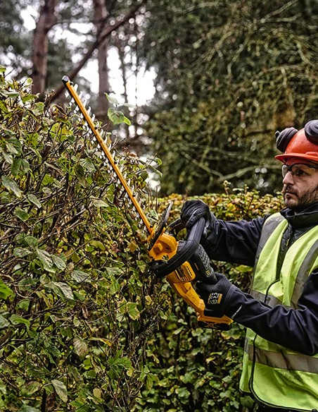 Hedge Trimmer DeWALT DCMHT563N (Body only)