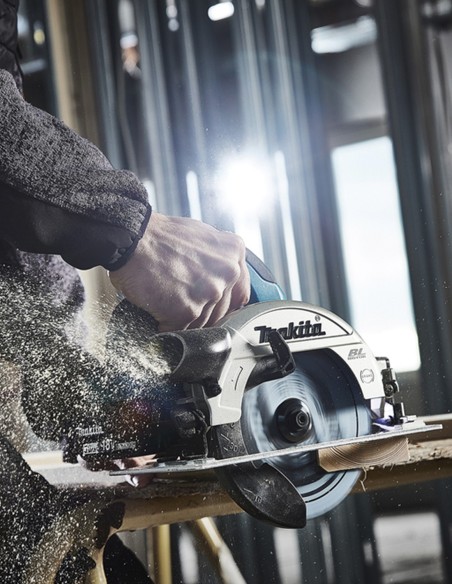 Scie Circulaire MAKITA DHS660Z (Machine seule)