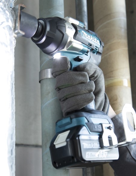 Clé à Chocs MAKITA DTW701RTJ (2 x 5,0 Ah + DC18RC + MAKPAC 3)