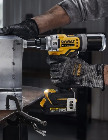 Riveteuse DeWALT DCF414NT (Machine seule + TSTAK II)