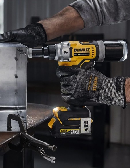 Remachadora DeWALT DCF414NT (Cuerpo solo + TSTAK II)