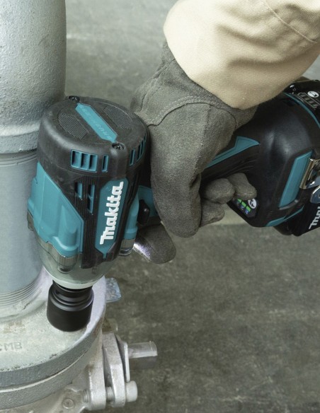 Llave de Impacto MAKITA DTW301RTJ1 (1 x 5,0 Ah + DC18RC +