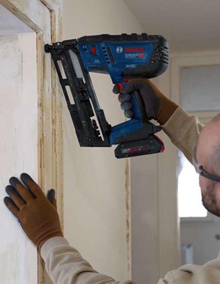Clavadora BOSCH GNH 18V-64-2 M (Cuerpo solo)