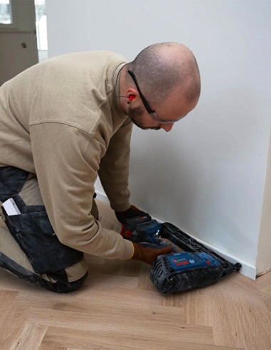 Clavadora BOSCH GNH 18V-64-2 (Cuerpo solo)