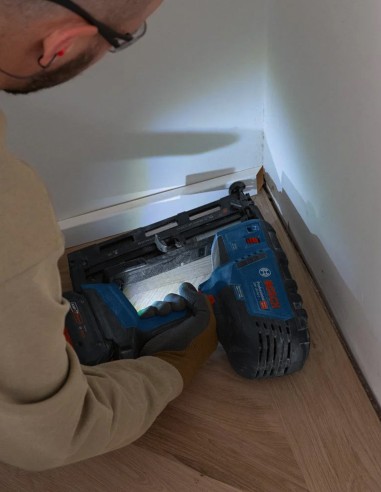 Clavadora BOSCH GNH 18V-64-2 (Cuerpo solo)