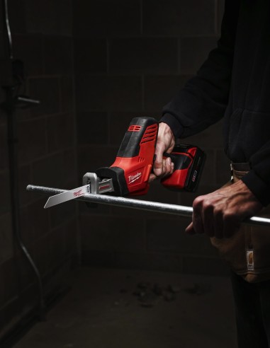 Scie Sabre Milwaukee C18HZ-0 (Machine seule)