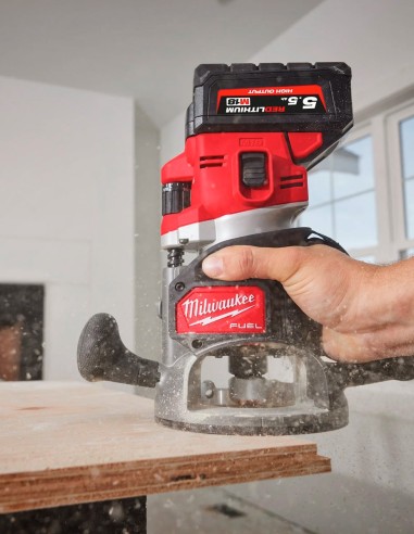 Affleureuse Milwaukee M18FR12KIT-0P (Machine seule + Packout XL)