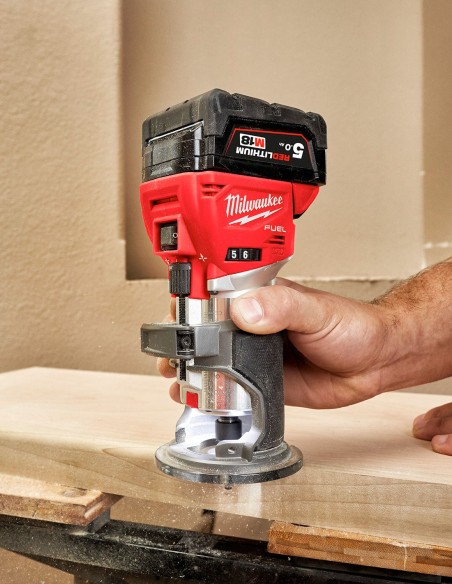 Palm Router Milwaukee M18FTR8-0X (Body only + HD BOX)