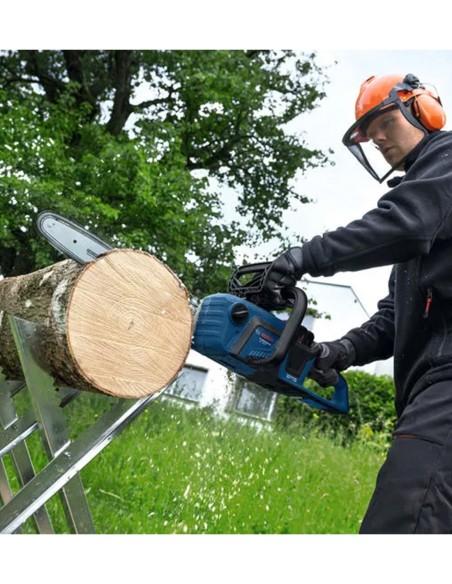 Tronçonneuse BOSCH GKE 18V-40 (Machine seule)