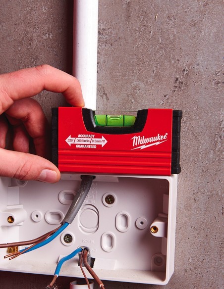 Nivel de bolsillo 10 cm Milwaukee