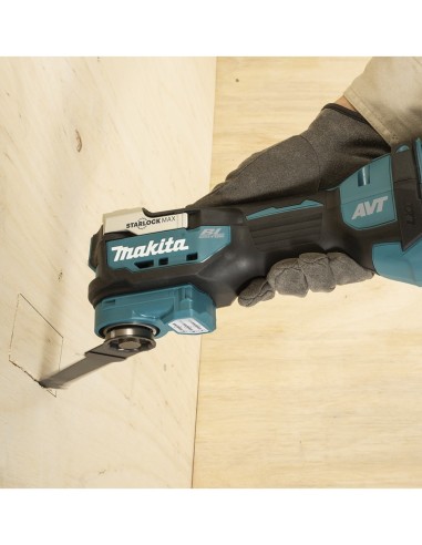 Multi-Cutter MAKITA DTM52RFJ1 (1 x 3,0Ah + DC18RC + MAKPAC 3)