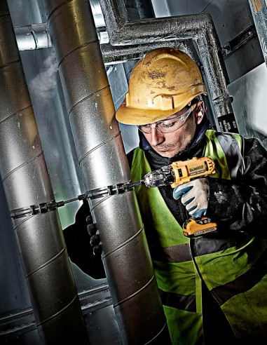 Hammer Drill DeWALT DCD710D2T (2 x 2,0 Ah + DCB107 + Carrying