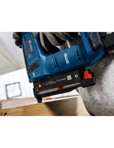 Nailer BOSCH GNH 18V-35 (Body only + L-Boxx 136)