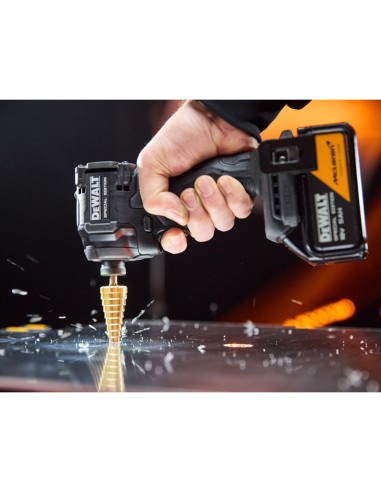 DeWALT DCK2222MM2T (DCD86 + DCF86 + 2 x 4,0 Ah + DCB1104 +